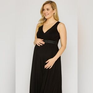 A pea in a pod maternity Black Sleeveless V-Neck Dress